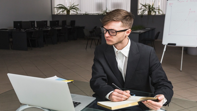 How Discovery Management Paralegals Empower Law Firms