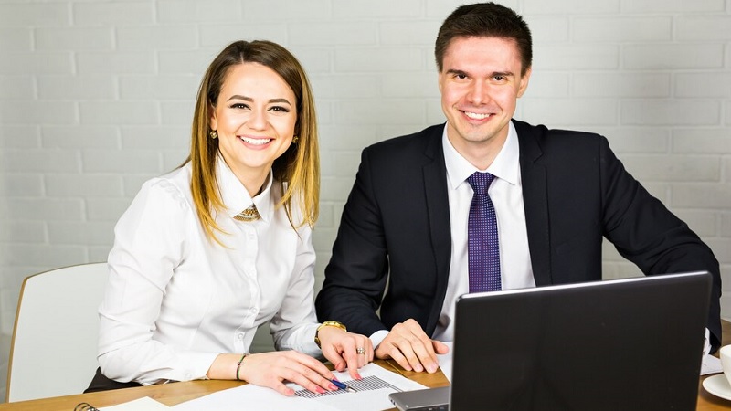 How to Outsource Paralegal Services Risk-Free