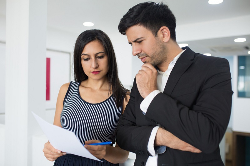 In-House vs. Outsourcing: Which Legal Support Wins ROI?
